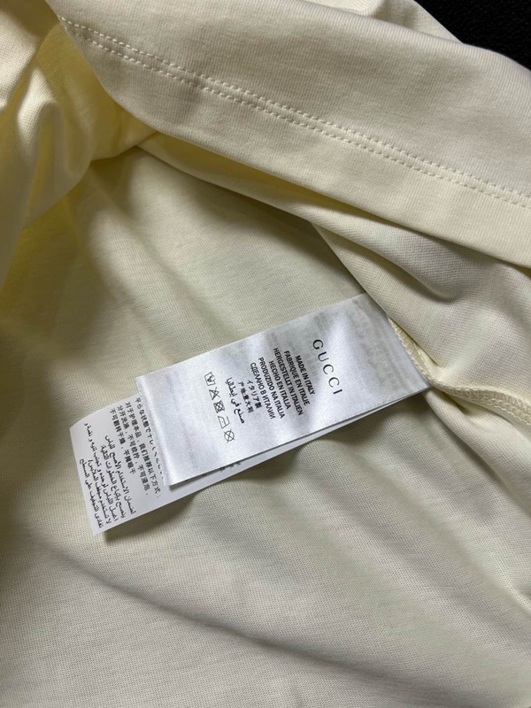 ブランドTシャツ全体デザイン